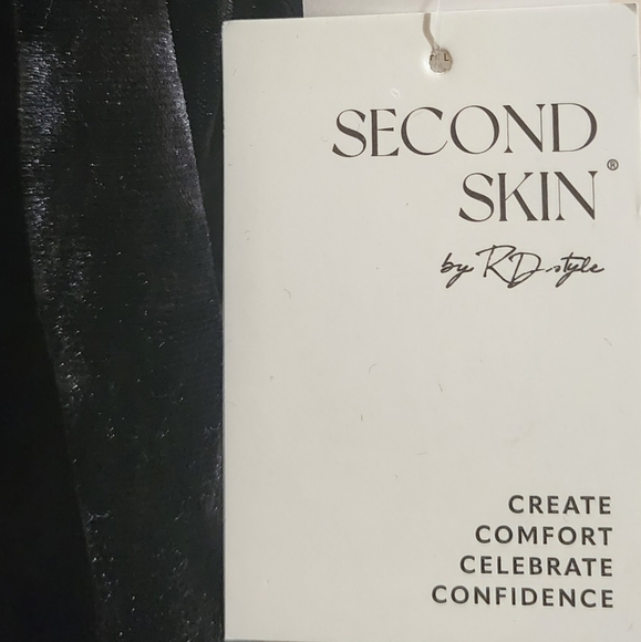 NWT Second Skin Black Velvet Mock Neck Bodysuit Sizes Small & Medium - Picture 4 of 7